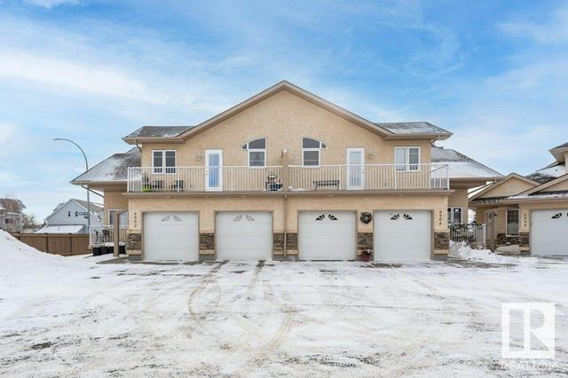 9902 100 Av, House semidetached with 3 bedrooms, 3 bathrooms and 4 parking in Fort Saskatchewan AB | Image 1