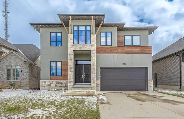 1221 Eagletrace Court, House detached with 4 bedrooms, 2 bathrooms and 4 parking in London ON | Image 1