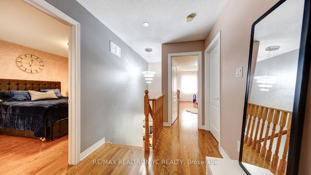 28 St James Ave, House detached with 3 bedrooms, 4 bathrooms and 4 parking in Vaughan ON | Image 13