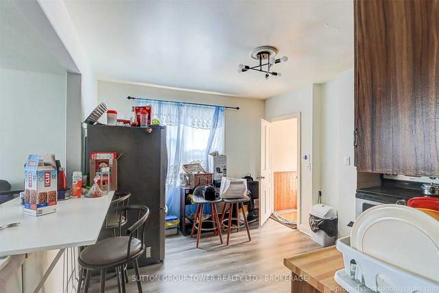 114 Pitt Ave, House detached with 2 bedrooms, 2 bathrooms and 2 parking in Toronto ON | Image 2