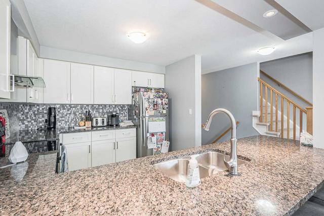 124 Summit Ridge Dr, House attached with 3 bedrooms, 3 bathrooms and 2 parking in Guelph ON | Image 8