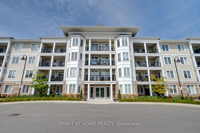 402 - 65 Shipway Ave, Condo with 2 bedrooms, 2 bathrooms and 1 parking in Clarington ON | Image 12