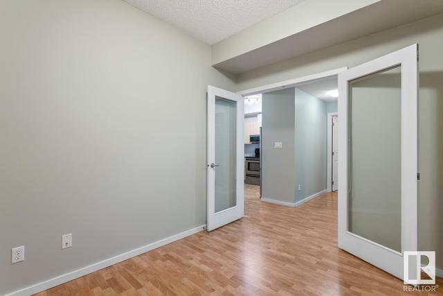 105 - 9910 111 St Nw, Condo with 1 bedrooms, 2 bathrooms and null parking in Edmonton AB | Image 6