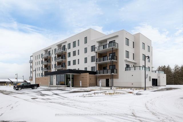 406 - 19b West St N St, Condo with 2 bedrooms, 2 bathrooms and 1 parking in Kawartha Lakes ON | Image 1