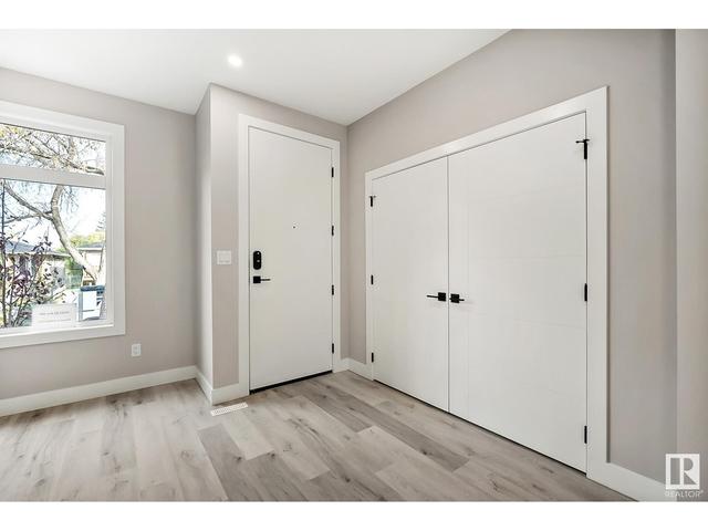 10507 63 Av Nw, House detached with 5 bedrooms, 3 bathrooms and 4 parking in Edmonton AB | Image 8