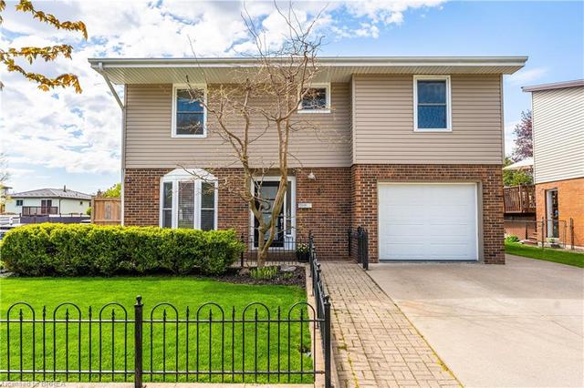 87 Fieldgate Drive, House detached with 3 bedrooms, 2 bathrooms and 3 parking in Brantford ON | Image 1