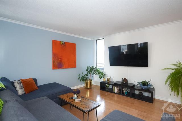 1005 - 71 Somerset Street W, Condo with 2 bedrooms, 2 bathrooms and 1 parking in Ottawa ON | Image 8