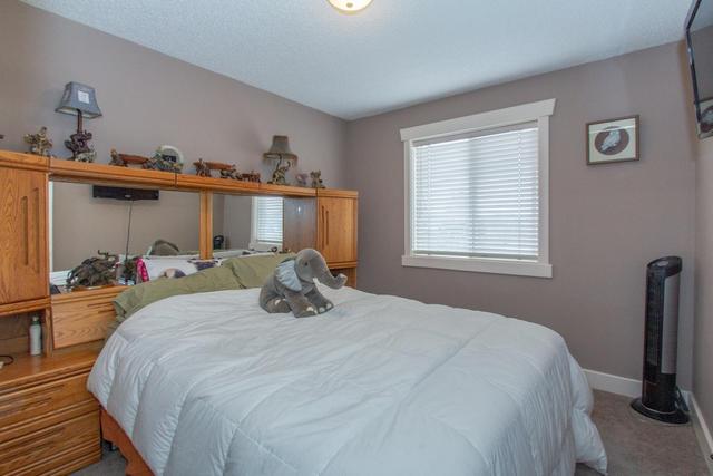 32 Willowbrook Bay Nw, House detached with 3 bedrooms, 2 bathrooms and 4 parking in Airdrie AB | Image 12