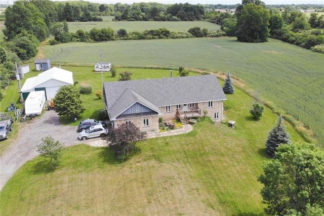 107 Sixth Line Road, House detached with 4 bedrooms, 3 bathrooms and 7 parking in Haldimand County ON | Image 1