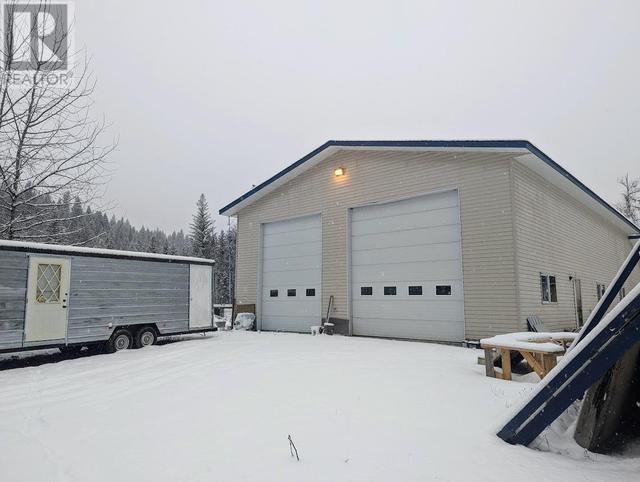 1616 West Fraser Road, House detached with 5 bedrooms, 4 bathrooms and null parking in Cariboo I BC | Image 29