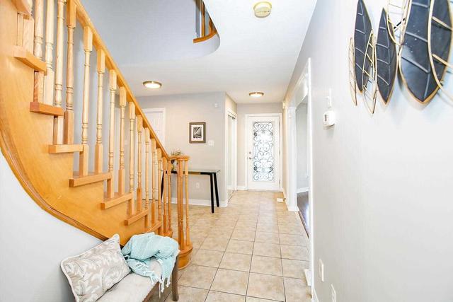 114 Rollingwood Dr, House detached with 4 bedrooms, 4 bathrooms and 6 parking in Brampton ON | Image 36
