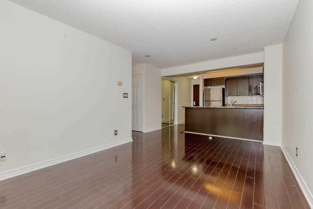 303 - 335 Rathburn Rd W, Condo with 2 bedrooms, 1 bathrooms and 2 parking in Mississauga ON | Image 8