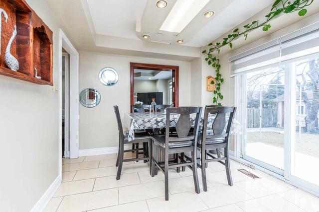 71 Cassis Dr, House detached with 4 bedrooms, 5 bathrooms and 5 parking in Toronto ON | Image 4