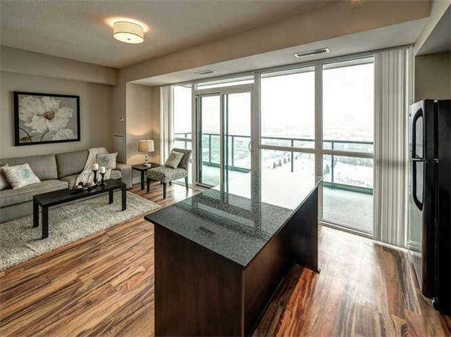 lph26 - 35 Brian Peck Cres, Condo with 1 bedrooms, 1 bathrooms and 1 parking in Toronto ON | Image 9