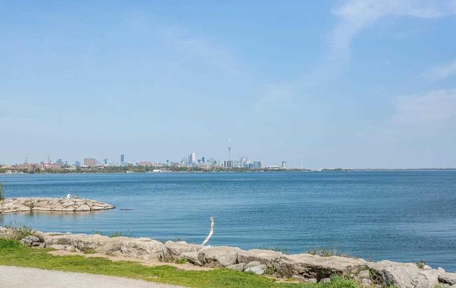 3201 - 20 Shore Breeze Dr, Condo with 1 bedrooms, 1 bathrooms and 1 parking in Toronto ON | Image 5