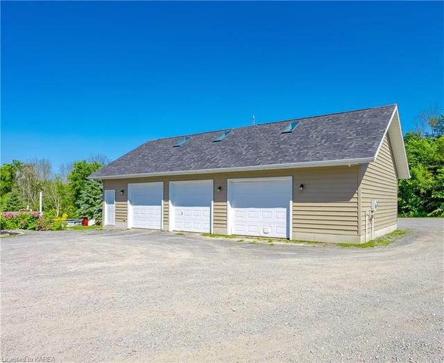 2489 Quabbin Road, House detached with 5 bedrooms, 4 bathrooms and null parking in Kingston ON | Image 23