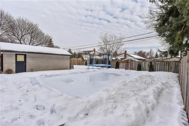 87 Monterey Crescent, House detached with 3 bedrooms, 2 bathrooms and 5 parking in Kitchener ON | Image 33