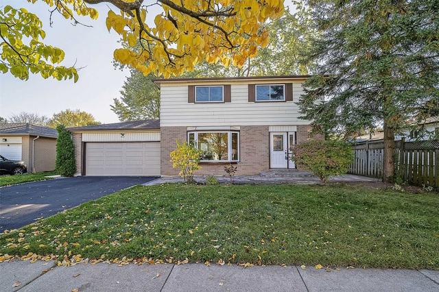 411 Yale Cres, House detached with 4 bedrooms, 3 bathrooms and 4 parking in Oakville ON | Image 12