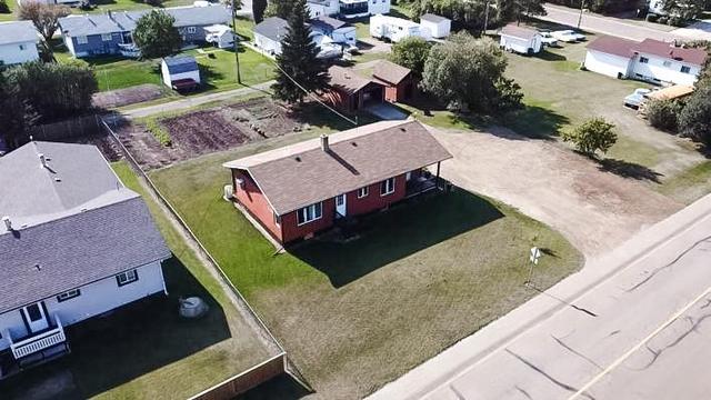 10109 101 Avenue, House detached with 3 bedrooms, 1 bathrooms and 8 parking in Mackenzie County AB | Image 6