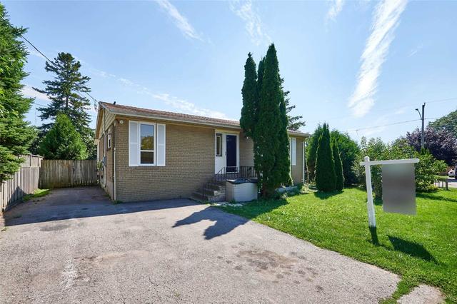 950 Greenwood Cres, House detached with 3 bedrooms, 2 bathrooms and 4 parking in Whitby ON | Image 33