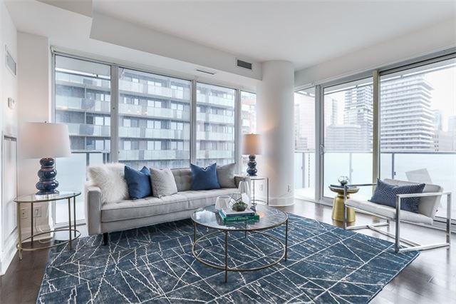 1502 - 65 St Mary St, Condo with 2 bedrooms, 2 bathrooms and 1 parking in Toronto ON | Image 1