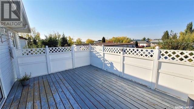 5 Marion Crescent, House detached with 4 bedrooms, 3 bathrooms and null parking in Meadow Lake SK | Image 37