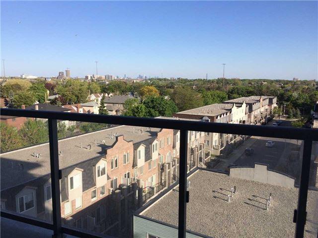 735 - 15 James Finlay Ave, Condo with 1 bedrooms, 2 bathrooms and 1 parking in Toronto ON | Image 4