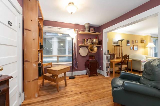 574 Coxwell Ave, House semidetached with 3 bedrooms, 3 bathrooms and 2 parking in Toronto ON | Image 4