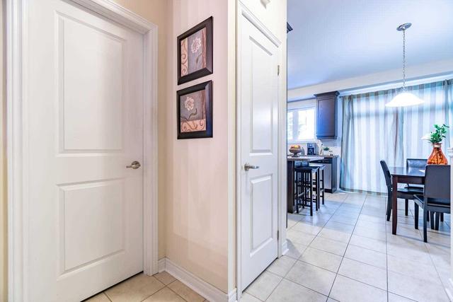20 Cedar Lake Cres, Townhouse with 3 bedrooms, 3 bathrooms and 2 parking in Brampton ON | Image 34
