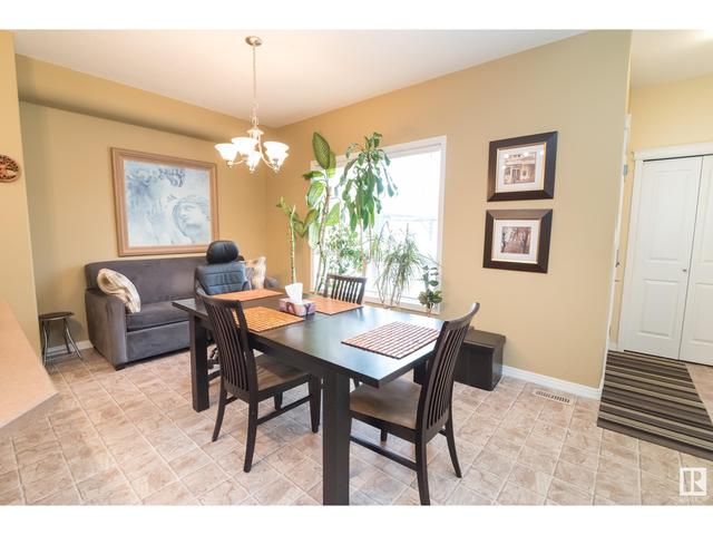 4467 Mccrae Av Nw, House attached with 3 bedrooms, 2 bathrooms and null parking in Edmonton AB | Image 8