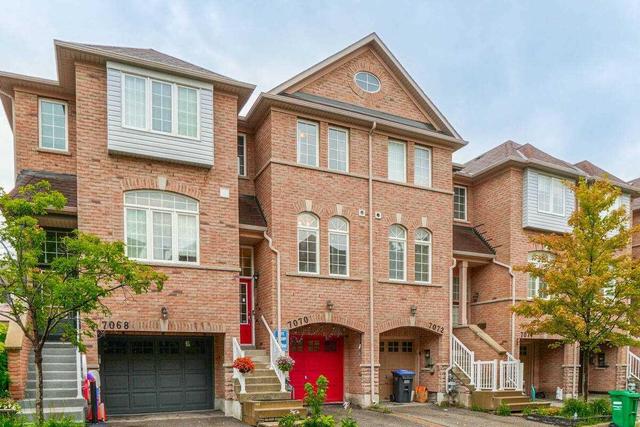 7070 Fairmeadow Cres, House attached with 3 bedrooms, 2 bathrooms and 2 parking in Mississauga ON | Image 21