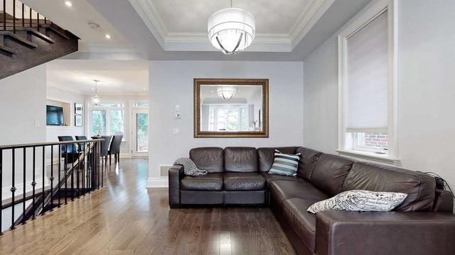 107 Burncrest Dr, House detached with 4 bedrooms, 5 bathrooms and 3 parking in Toronto ON | Image 23
