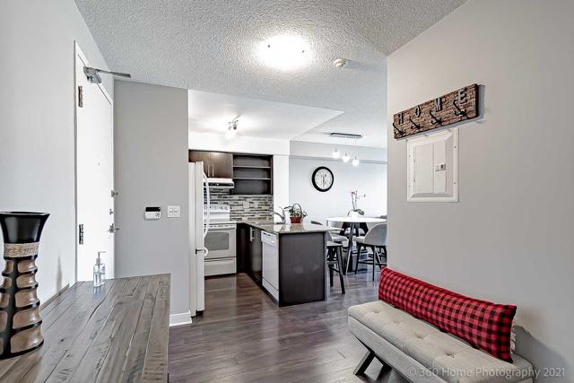 721 - 120 Dallimore Circ, Condo with 1 bedrooms, 1 bathrooms and 2 parking in Toronto ON | Image 7