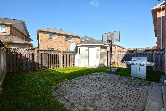 9 Lockburn Cres, House detached with 3 bedrooms, 3 bathrooms and 4 parking in Brampton ON | Image 33