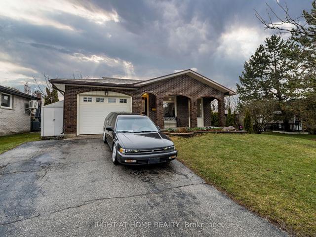 29 Culpepper Dr, House detached with 3 bedrooms, 2 bathrooms and 5 parking in Waterloo ON | Image 1