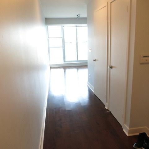 lph21 - 320 Richmond St, Condo with 1 bedrooms, 1 bathrooms and 1 parking in Toronto ON | Image 2