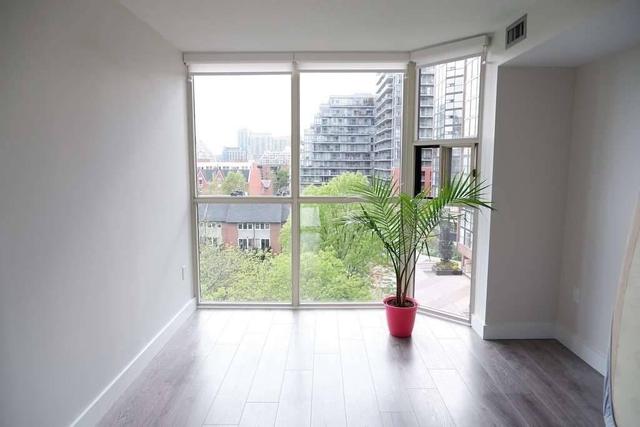 612 - 701 King St W, Condo with 2 bedrooms, 2 bathrooms and 1 parking in Toronto ON | Image 17