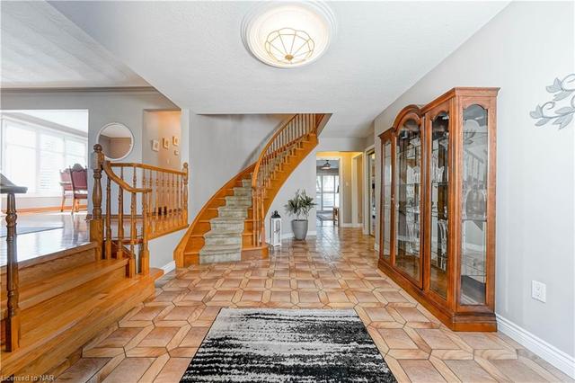 19 Amberwood Court, House detached with 3 bedrooms, 3 bathrooms and 6 parking in St. Catharines ON | Image 13