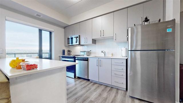 1214 - 15 Queen St S, Condo with 2 bedrooms, 1 bathrooms and 1 parking in Hamilton ON | Image 8