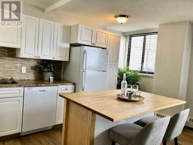 201, - 515 6 Street S, Condo with 2 bedrooms, 1 bathrooms and null parking in Lethbridge AB | Image 6