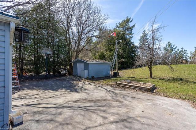 319008 Grey Road 1, House detached with 3 bedrooms, 1 bathrooms and 6 parking in Georgian Bluffs ON | Image 38