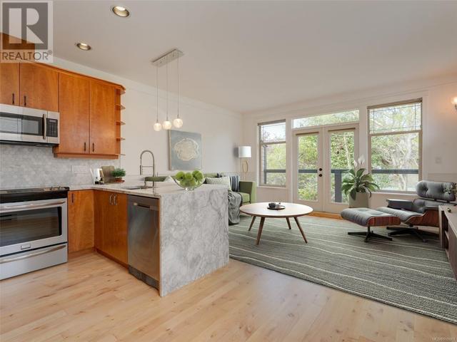 3 - 220 Moss St, Condo with 2 bedrooms, 1 bathrooms and 1 parking in Victoria BC | Image 10