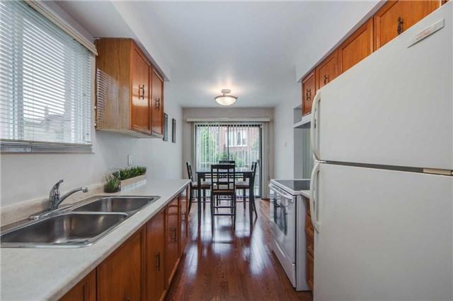 66 Comrie Terr, House detached with 3 bedrooms, 3 bathrooms and 2 parking in Toronto ON | Image 7