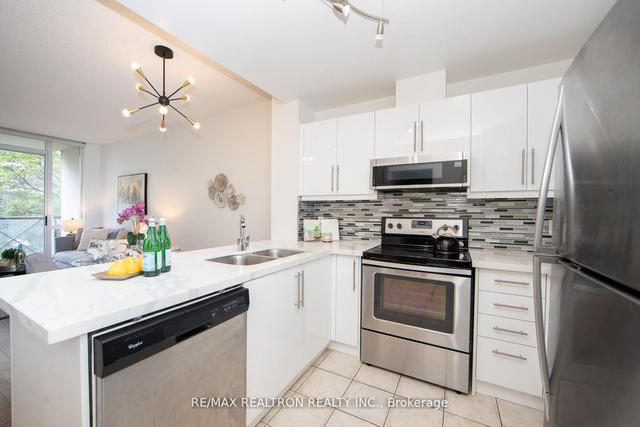 210 - 28 Byng Ave, Condo with 2 bedrooms, 1 bathrooms and 1 parking in Toronto ON | Image 17