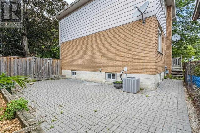 5 Macdonald Ave W, House detached with 3 bedrooms, 2 bathrooms and 3 parking in Hamilton ON | Image 26