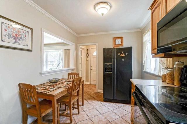 90 Delma Dr, House detached with 3 bedrooms, 1 bathrooms and 4 parking in Toronto ON | Image 37