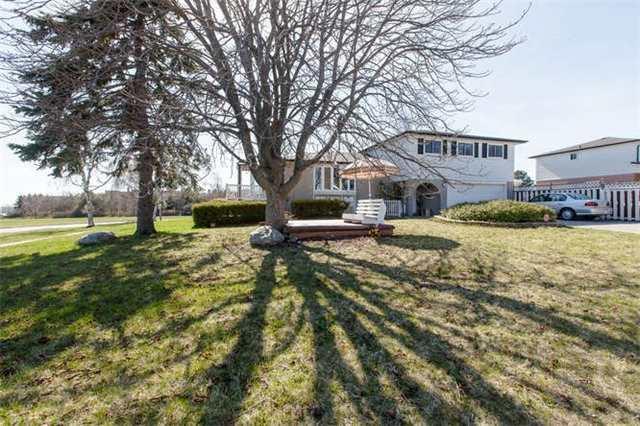37 Mcclarnan Rd, House detached with 4 bedrooms, 4 bathrooms and 6 parking in Ajax ON | Image 2