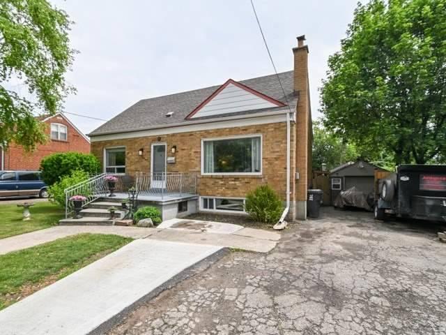 9 Minnie Ave, House detached with 4 bedrooms, 3 bathrooms and 5 parking in Toronto ON | Image 1