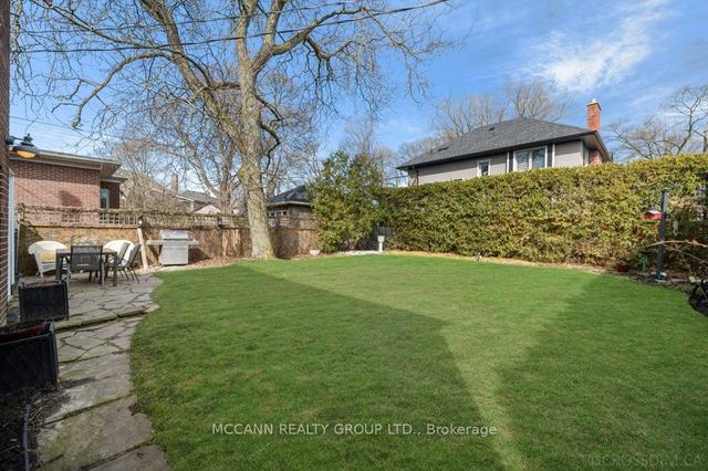 27 Lawrence Cres, House detached with 4 bedrooms, 3 bathrooms and 2 parking in Toronto ON | Image 26