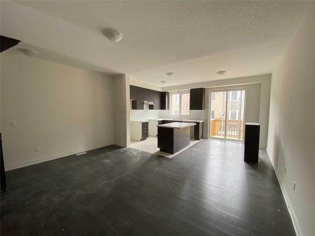 40 - 50 Edinburgh Dr, Townhouse with 3 bedrooms, 4 bathrooms and 2 parking in Brampton ON | Image 2